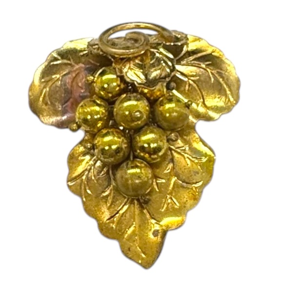 Vintage Gold Plated Over Brass Grape Brooch & Floral Dress Clip - Picture 2 of 9